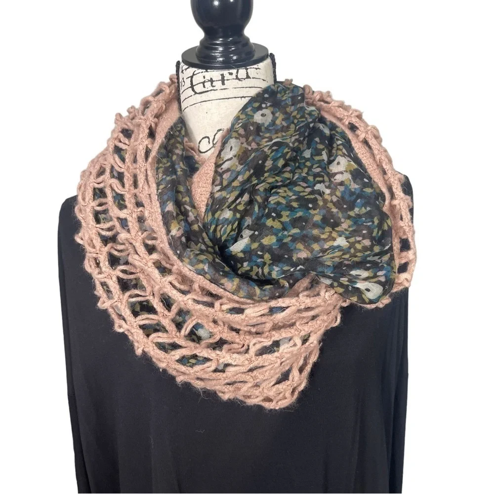 Urban Outfitters Pins & Needles Crochet Infinity Reversible Scarf